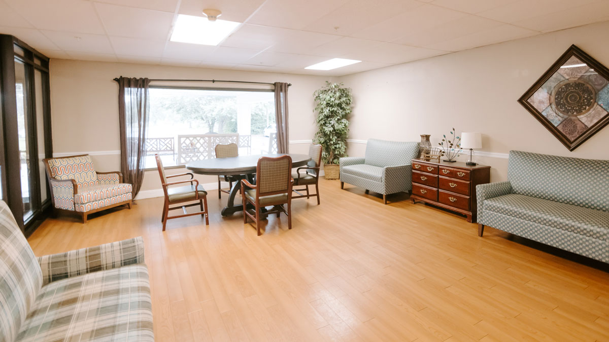 Living Room at Rogers Health and Rehabilitation Center